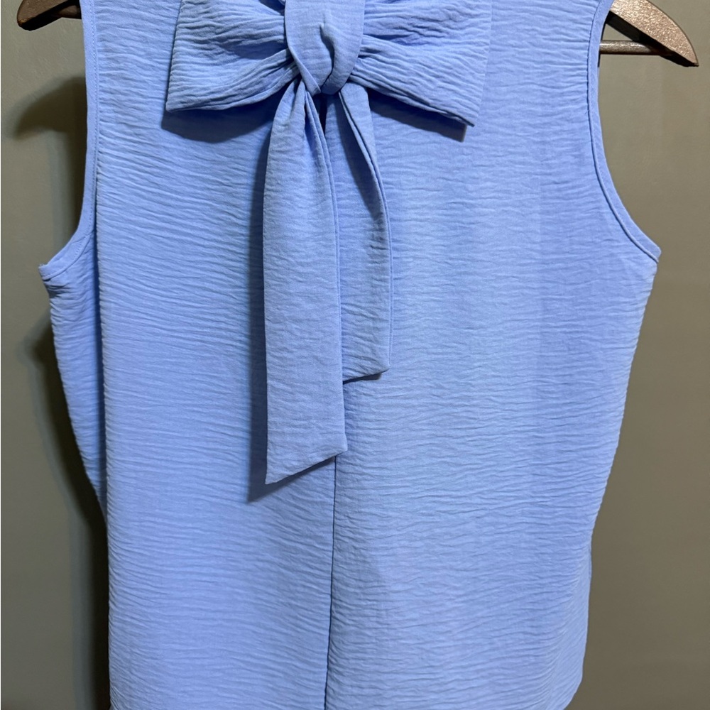 Wildflowers Periwinkle Sleeveless Blouse with bow on back - Picture 2 of 4
